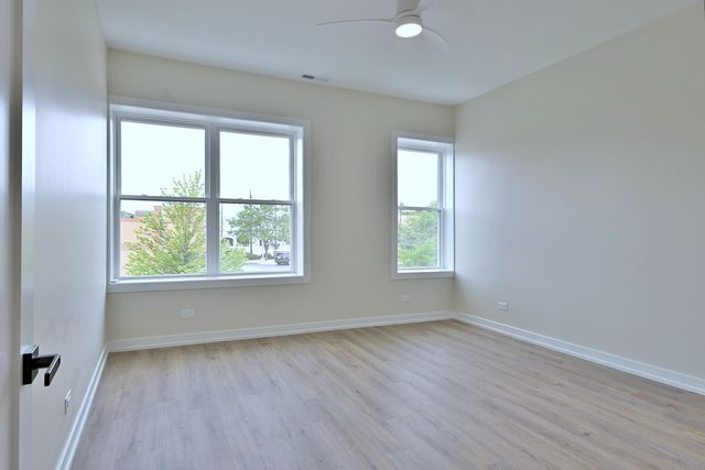 7518 Madison Street C, Forest Park, IL 60130