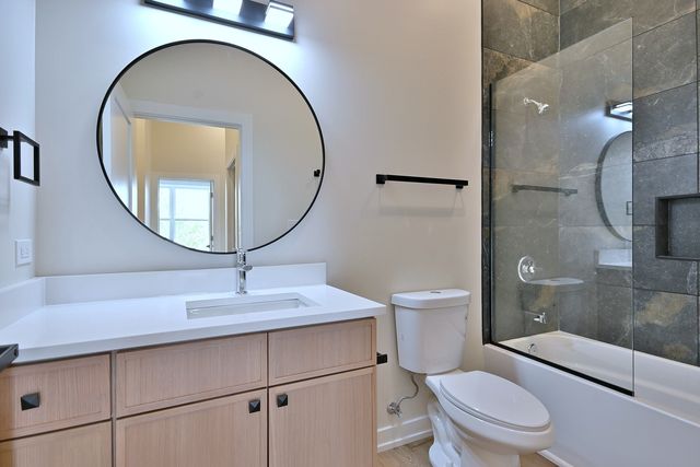 7518 Madison Street C, Forest Park, IL 60130