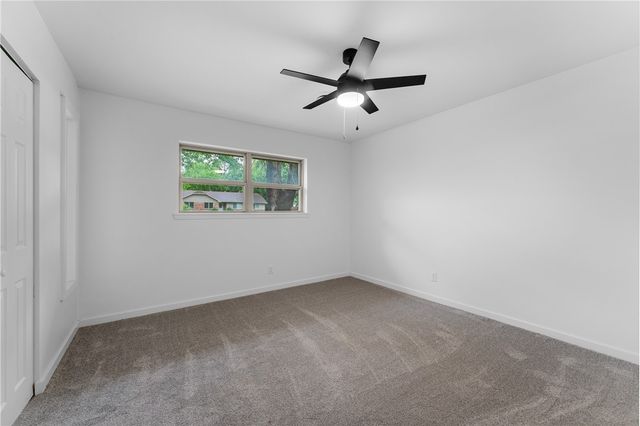 1716 E Rolling Hills Drive, Fayetteville, AR 72703