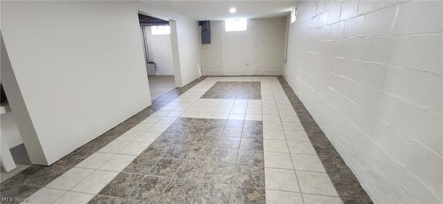 2827 Norwood Street, Cuyahoga Falls, OH 44221