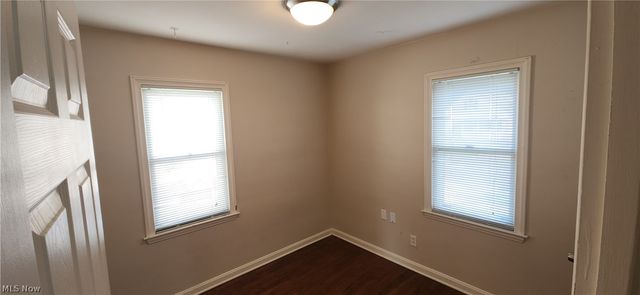 2827 Norwood Street, Cuyahoga Falls, OH 44221