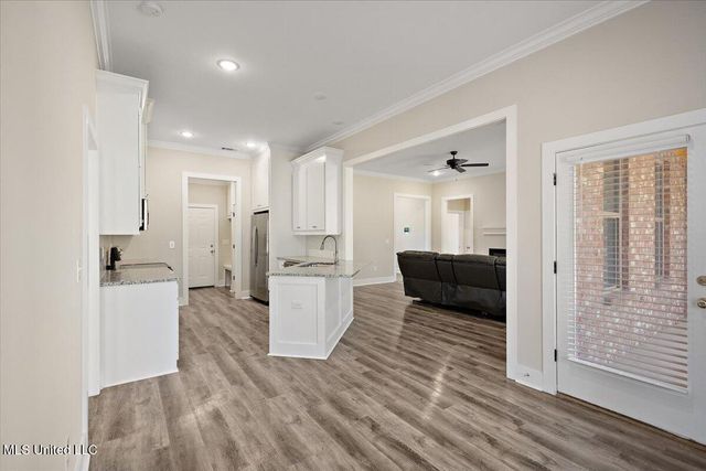 706 Magnolia Point Circle, Pearl, MS 39208