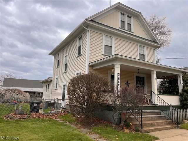 189 W Martin Street, East Palestine, OH 44413