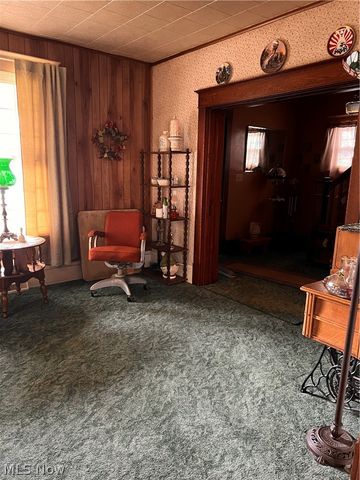 189 W Martin Street, East Palestine, OH 44413