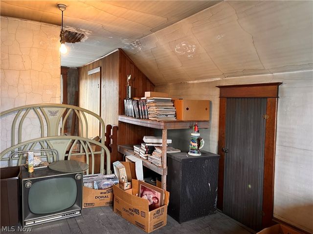 189 W Martin Street, East Palestine, OH 44413