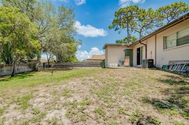 1109 E ROHE STREET A & B, Tarpon Springs, FL 34689
