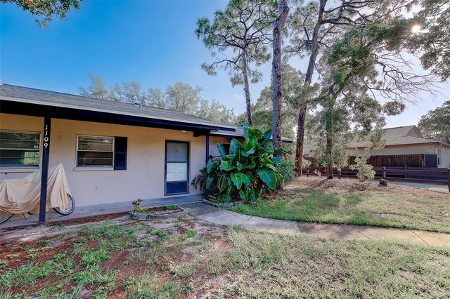 1109 E ROHE STREET A & B, Tarpon Springs, FL 34689