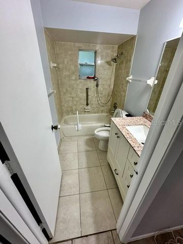 1109 E ROHE STREET A & B, Tarpon Springs, FL 34689