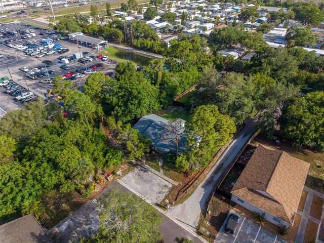 1109 E ROHE STREET A & B, Tarpon Springs, FL 34689