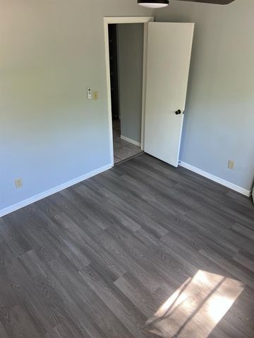 1109 E ROHE STREET A & B, Tarpon Springs, FL 34689