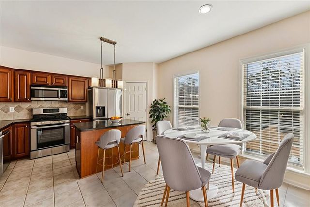 2467 Bridlewood SE Drive 7, Atlanta, GA 30339