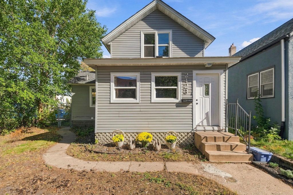 2423 Quincy Street NE, Minneapolis, MN 55418 — exterior