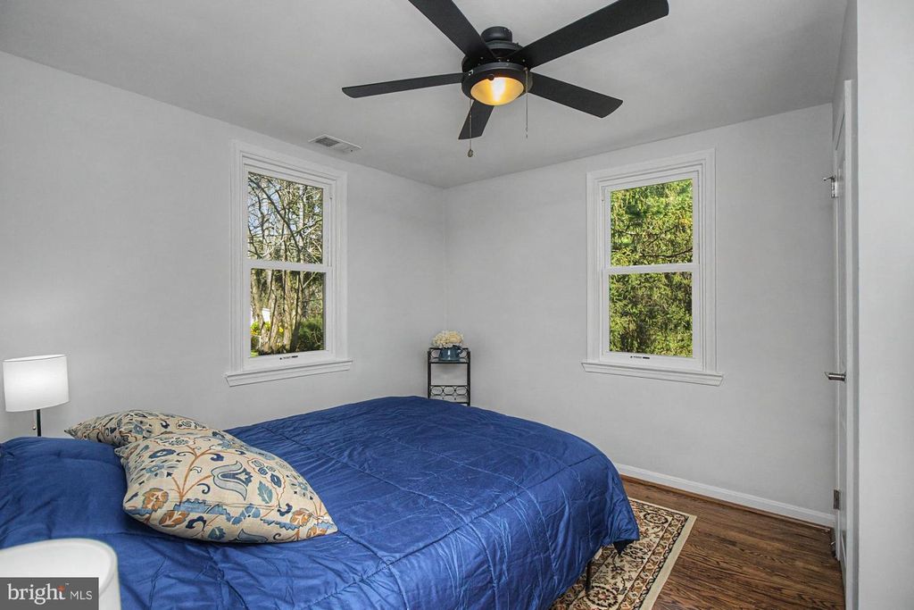 Image 28 of property listing at 9951 HILLTOP DR, Baltimore, MD 21234