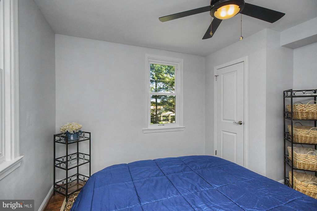 Image 30 of property listing at 9951 HILLTOP DR, Baltimore, MD 21234