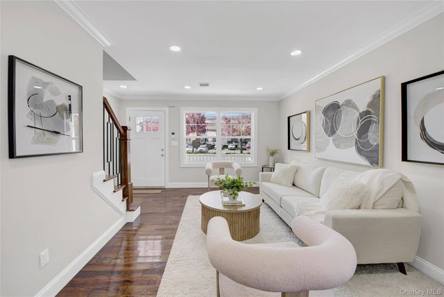 811 Front Street, Hempstead, NY 11550