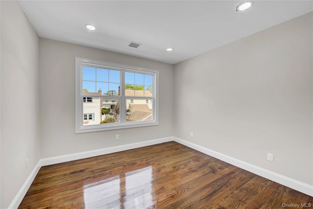 811 Front Street, Hempstead, NY 11550