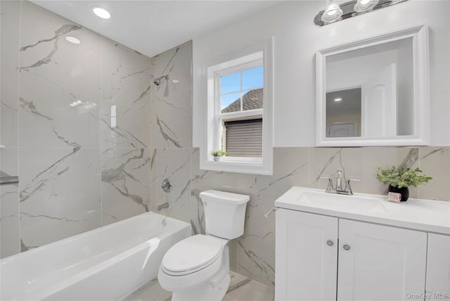 811 Front Street, Hempstead, NY 11550