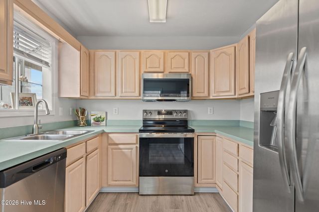 92 E Second Street, Ocean Isle Beach, NC 28469