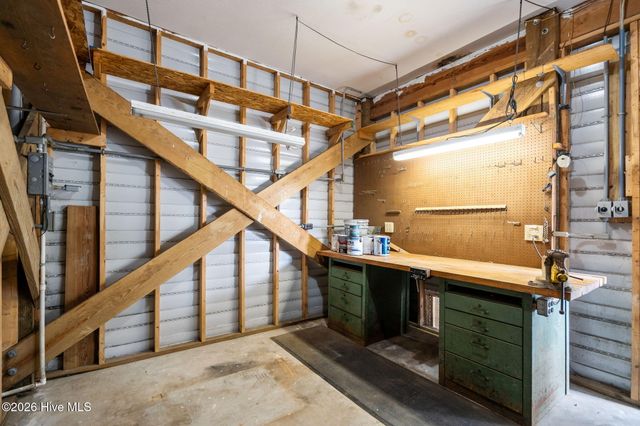 92 E Second Street, Ocean Isle Beach, NC 28469