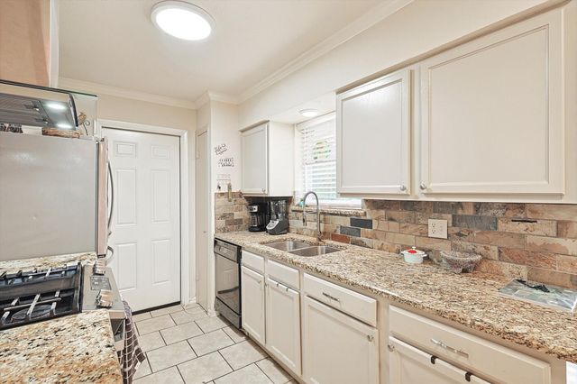 405 Birchwood Circle, Mesquite, TX 75149