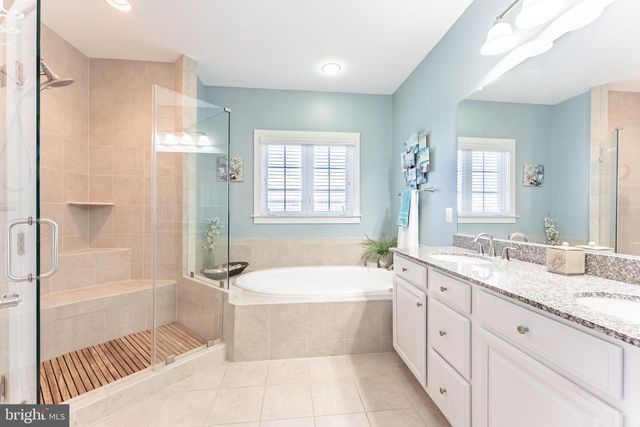 7921 CULLODEN CREST LN, Gainesville, VA 20155