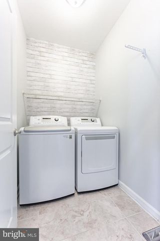 7921 CULLODEN CREST LN, Gainesville, VA 20155