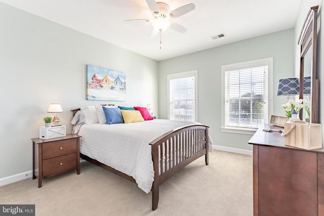 7921 CULLODEN CREST LN, Gainesville, VA 20155