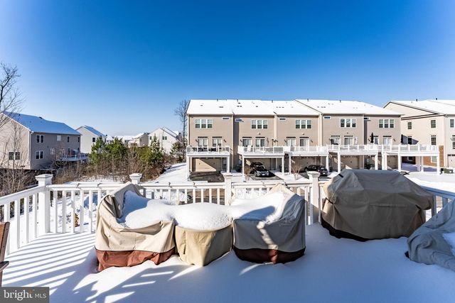 7921 CULLODEN CREST LN, Gainesville, VA 20155