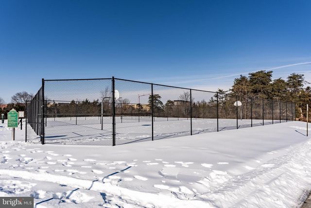 7921 CULLODEN CREST LN, Gainesville, VA 20155