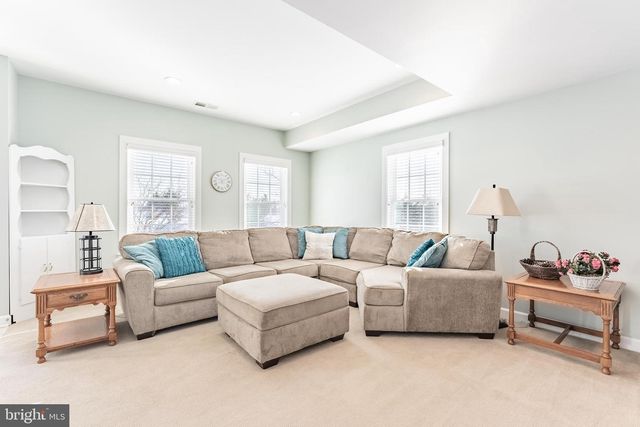 7921 CULLODEN CREST LN, Gainesville, VA 20155