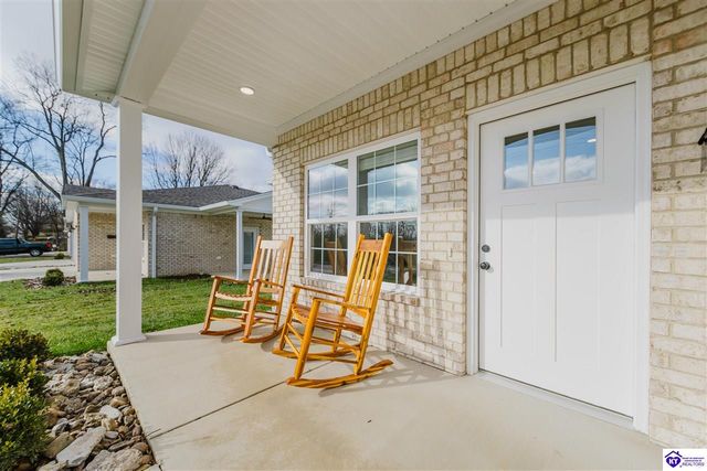 1104 N Main Street, Elizabethtown, KY 42701
