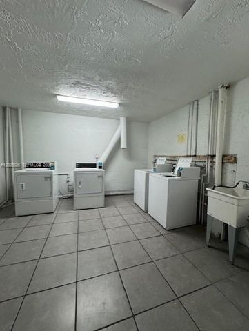 1655 W 44th Pl 211, Hialeah, FL 33012