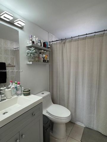 1655 W 44th Pl 211, Hialeah, FL 33012