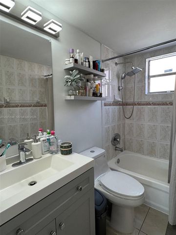 1655 W 44th Pl 211, Hialeah, FL 33012