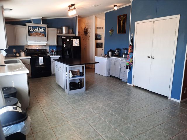 3160 Pettytown RD, Dale, TX 78616