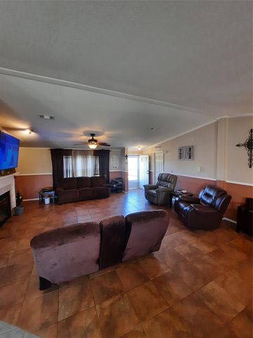 3160 Pettytown RD, Dale, TX 78616