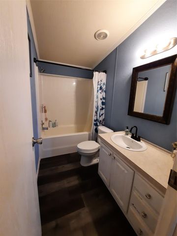 3160 Pettytown RD, Dale, TX 78616