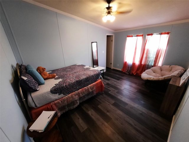 3160 Pettytown RD, Dale, TX 78616