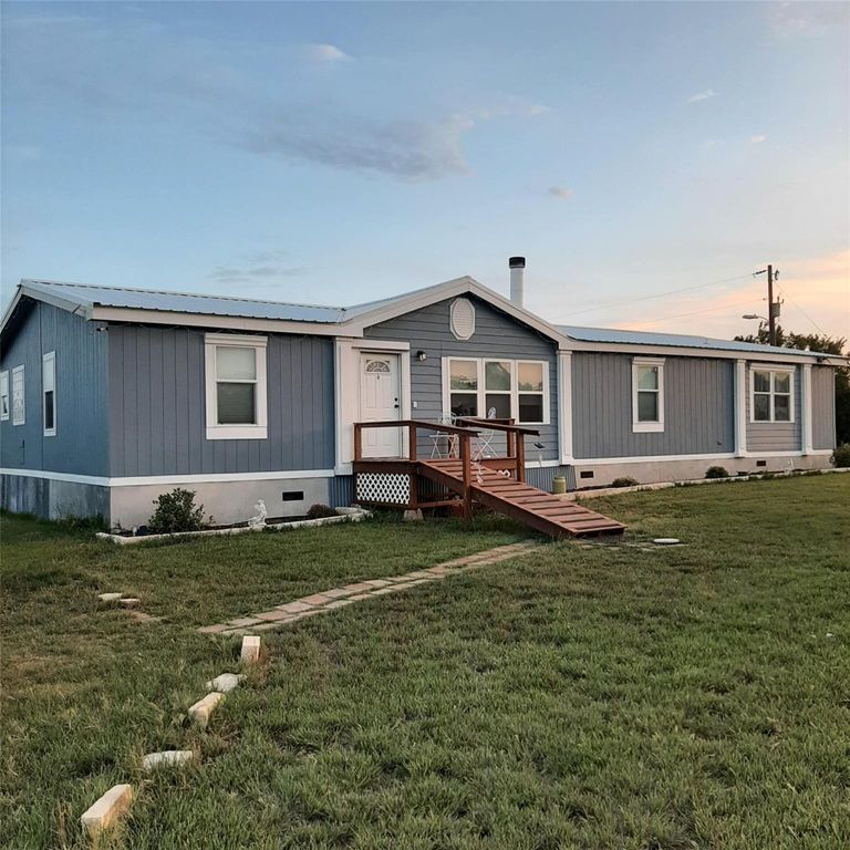 3160 Pettytown RD, Dale, TX 78616