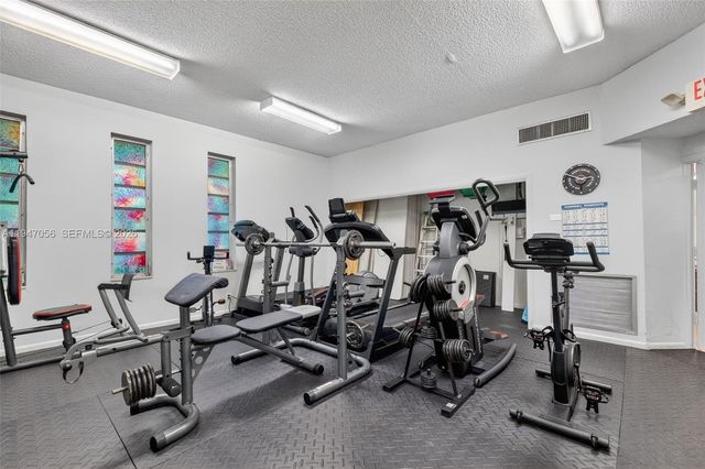 3431 NW 50th Ave 110, Lauderdale Lakes, FL 33319