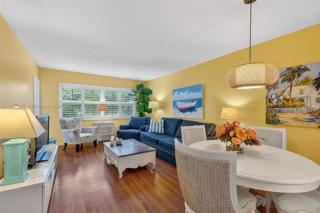 3431 NW 50th Ave 110, Lauderdale Lakes, FL 33319