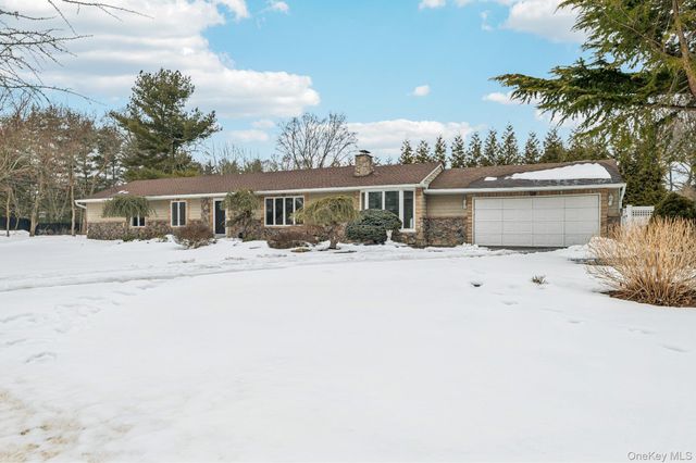 1 Fifty Acre Court, Saint James, NY 11780