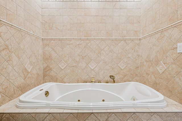 1 Fifty Acre Court, Saint James, NY 11780