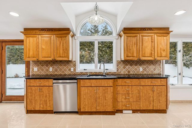 1 Fifty Acre Court, Saint James, NY 11780