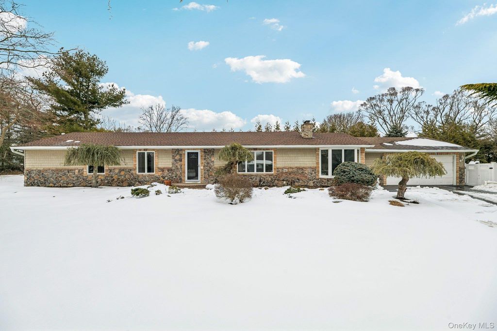 1 Fifty Acre Court, Saint James, NY 11780