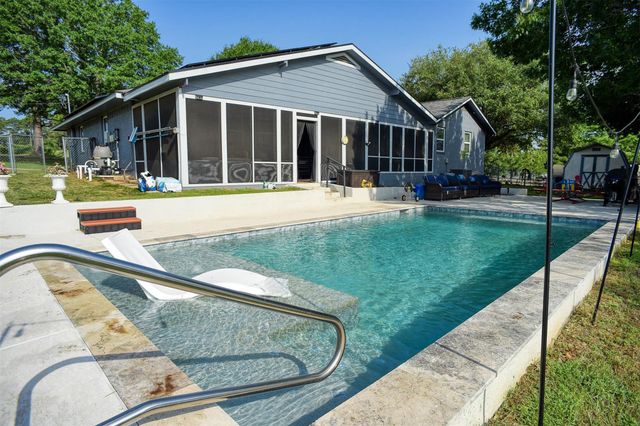 569 McAllister RD, Bastrop, TX 78602