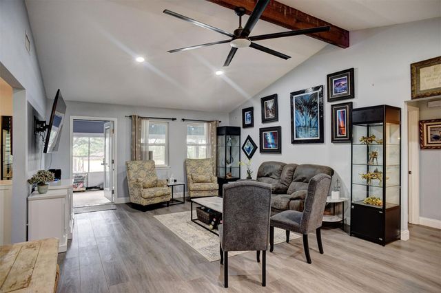 569 McAllister RD, Bastrop, TX 78602