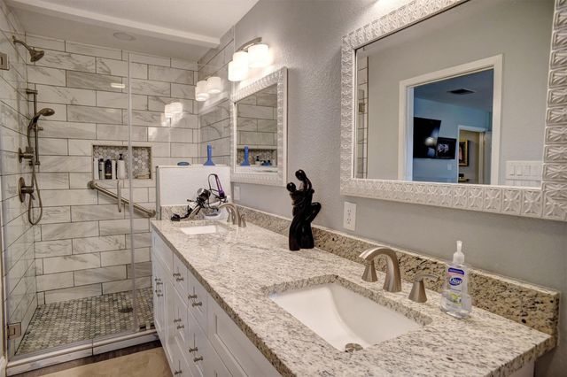 569 McAllister RD, Bastrop, TX 78602