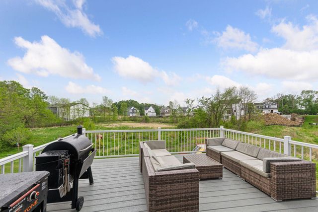 1049 Fabel Lane, Waconia, MN 55387