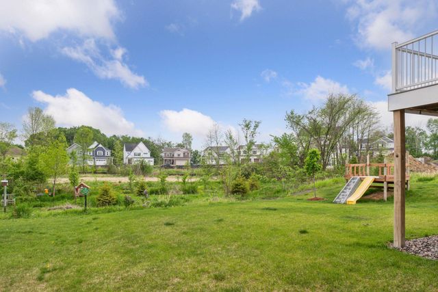 1049 Fabel Lane, Waconia, MN 55387
